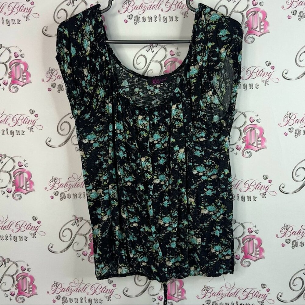 Agenda tank top buttons stretchy Black and Green Floral Blouse